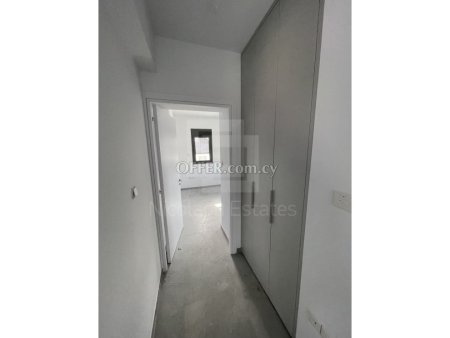 Two bedroom apartment with roof garden on the top floor of a modern building in Engomi - 8