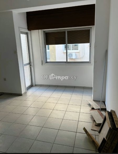 Two-Bedroom Apartment in Agioi Omologites for Rent - 5