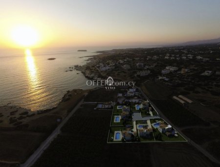 GORGEOUS 3 BEDROOM DETACHED VILLA BY PEYIA COAST - 4