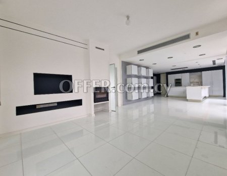 For Sale, Five-Bedroom Contemporary and Luxury Detached House in Latsia - 7