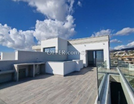 Brand new 3 bedroom penthouse with private pool and roof garden - 9