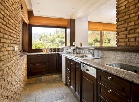 House (Detached) in Amiantos, Limassol for Sale - 3