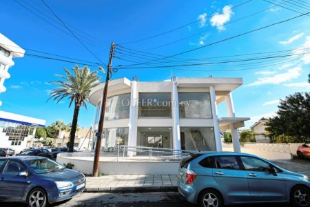 Showroom for Rent in Agios Dometios, Nicosia - 4