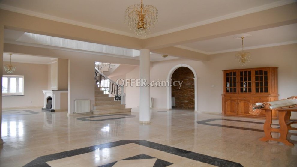 New For Sale €650,000 Villa 5 bedrooms, Detached Kiti Larnaca - 11