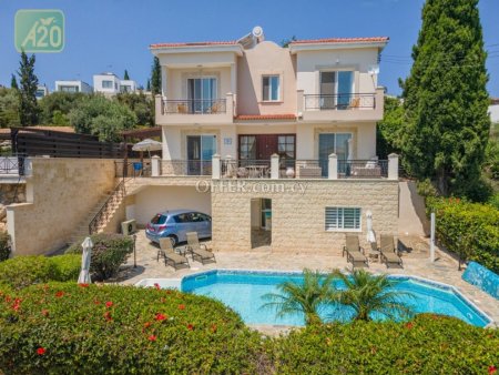 Detached Villa in Neo Chorio