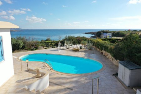 Villa For Sale in Peyia - Coral Bay, Paphos - DP3966 - 5