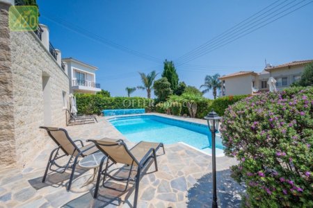 Detached Villa in Neo Chorio - 9
