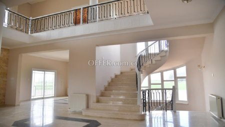 New For Sale €650,000 Villa 5 bedrooms, Detached Kiti Larnaca - 8