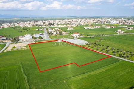 Shared field in Athienou Larnaca - 2