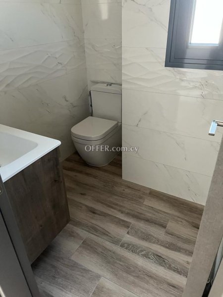 House (Semi detached) in Agios Tychonas, Limassol for Sale - 3