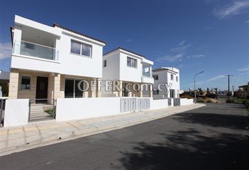 Ready To Move In 4 Bedroom House  In Strovolos, Nicosia