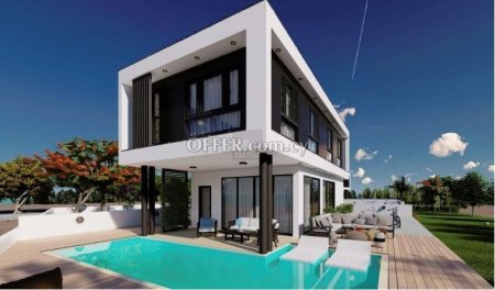 Impressive  Four Bedroom Villa just 100 Meters from the Beach