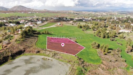 Residential field in Klirou Nicosia - 1