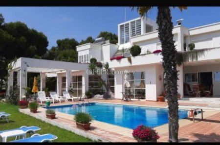 For Sale €1,700,000 House 3 bedrooms Agia Napa Ammochostos
