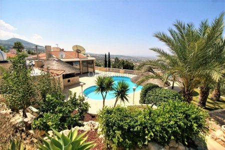 DETACHED VILLA FOR SALE