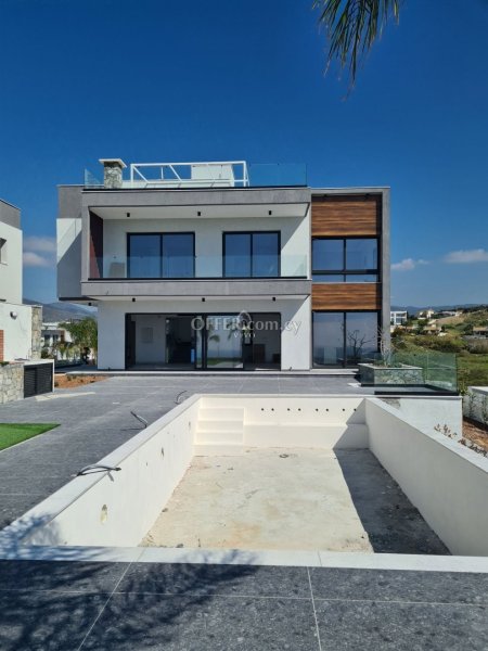 LOVELY 4 BEDROOM FURNISHED  MODERN DESIGN VILLA  WITH LOFT AND  UNINTERRUPTED SEA VIEWS  IN PAREKLISIA