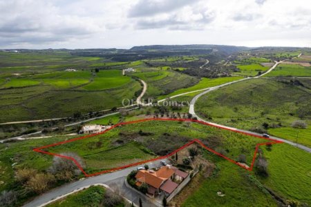 Shared residential field in Pano Arodes Paphos - 3