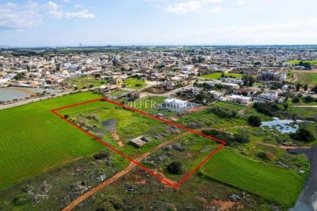 Shared residential field in Liopetri - 3