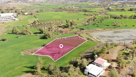 Residential field in Klirou Nicosia - 4
