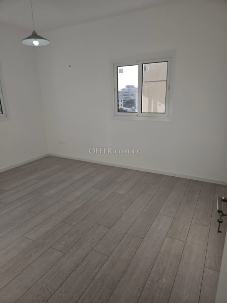 New For Sale €170,000 Apartment 3 bedrooms, Larnaka (Center), Larnaca Larnaca - 5