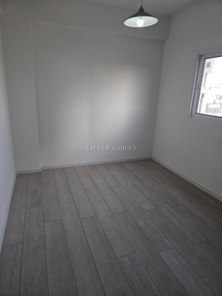New For Sale €170,000 Apartment 3 bedrooms, Larnaka (Center), Larnaca Larnaca - 4