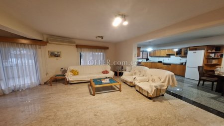 For Rent €1,500 Apartment 3 bedrooms Larnaka (Center), Larnaca Larnaca - 7