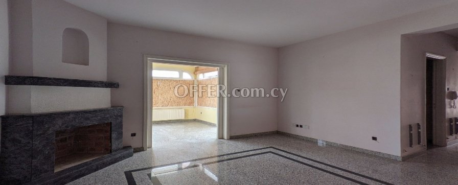 New For Sale €390,000 House 6 bedrooms, Deftera Pano Nicosia - 2