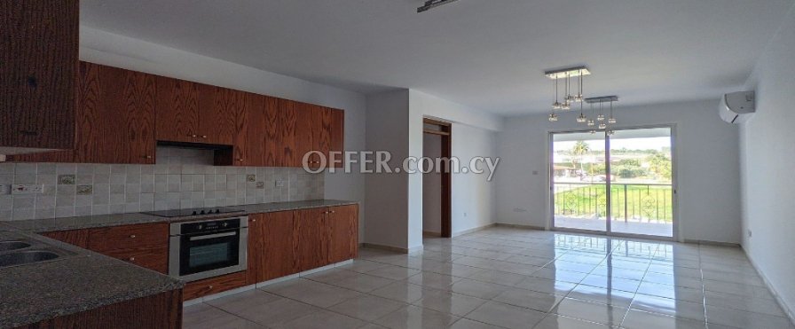 New For Sale €125,000 Apartment 2 bedrooms, Geri Nicosia - 9