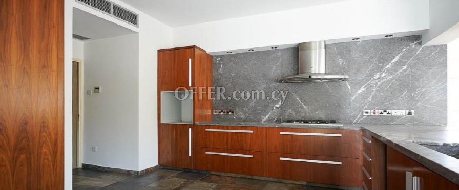 New For Sale €725,000 House 4 bedrooms, Detached Nicosia (center), Lefkosia Nicosia - 5