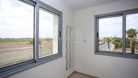 New For Sale €70,000 Apartment 2 bedrooms, Meneou Larnaca - 2
