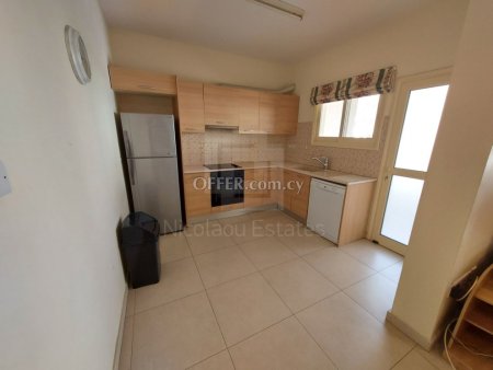 Top floor two bedroom apartment in Papas area with communal swimming pool - 9