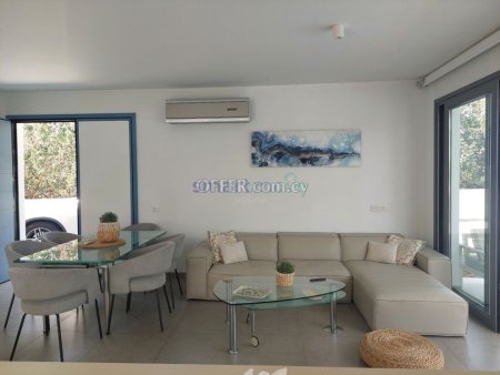 4 + 1 Bedroom Detached Villa 2  Minute Walk to Beach For Rent Limassol - 9