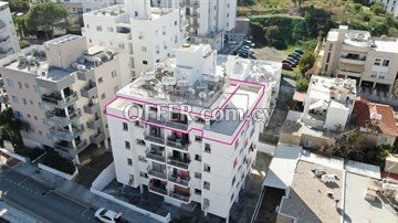 Top floor three bedroom apartment in Agios Antonios, Nicosia - 3