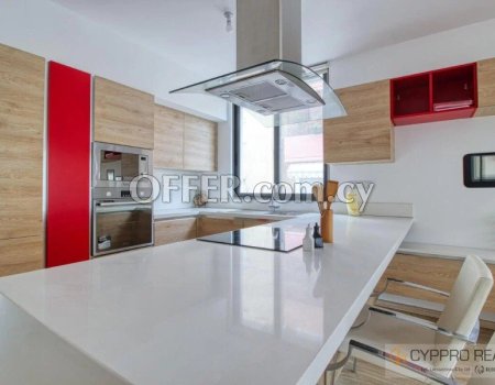 2 Bedroom Apartment in Neapoli Area - 3