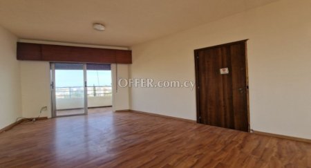 New For Sale €165,000 Apartment 3 bedrooms, Larnaka (Center), Larnaca Larnaca - 3