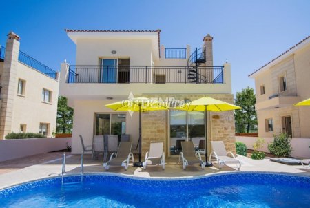 Villa For Sale in Prodromi, Paphos - DP3982