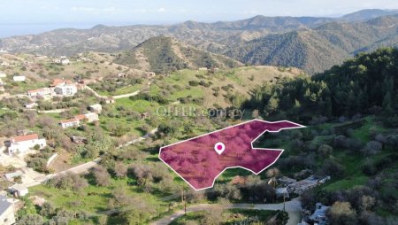 Residential field located in Pigenia Nicosia - 1