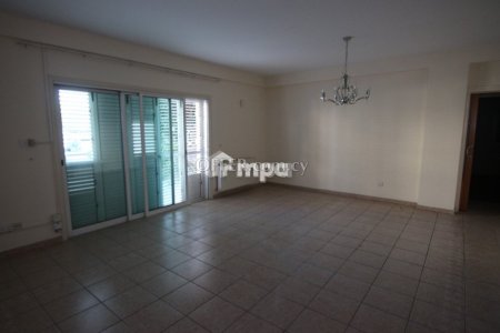 GROUNDFLOOR APARTMENT IN STROVOLOS FOR RENT