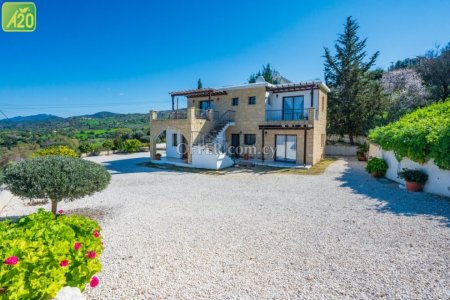 Detached Villa in Peristerona