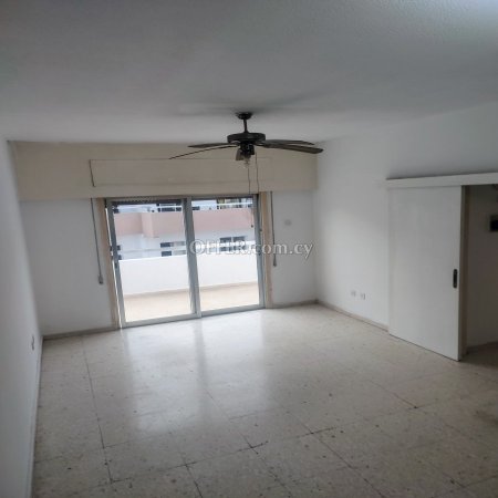 For Sale €150,000 Apartment 1 bedrooms Retiré Larnaka (Center), Larnaca Larnaca