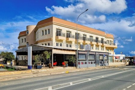 Shared Commercial Building in Deryneia - 7