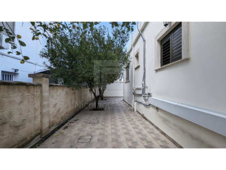 Three bedroom detached house for sale in Geri - 9