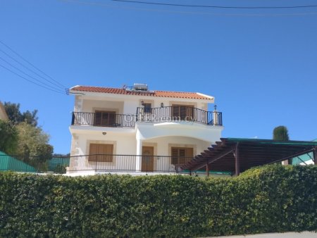 4-bedroom Detached Villa 150 sqm in Pissouri - 10