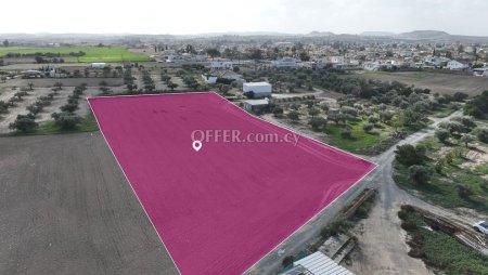 Residential field in Athienou. Larnaca - 2