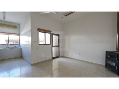 Three bedroom detached house for sale in Geri - 4