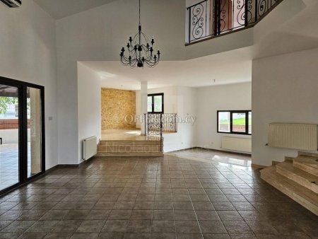 Detached Three Bedroom House with Garden for Sale in Latsia Nicosia - 2
