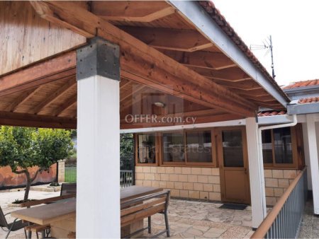 Three bedroom bungalow on a big plot with garden and private swimming pool available for sale in Silikou - 10