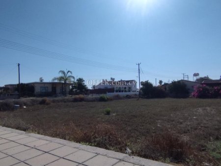 Building Plot 755 sm in Pervolia, Larnaca - 3