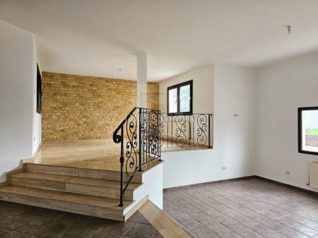 Detached Three Bedroom House with Garden for Sale in Latsia Nicosia - 6