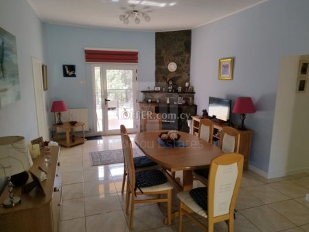 Beautiful 3 bedroom bungalow on a large piece of land in Louvaras - 6